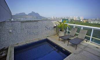 Imagem 2: Cobertura duplex reformada e com vista na Península