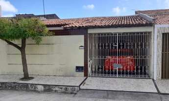 Imagem: Vende-se casa no Orlando Dantas