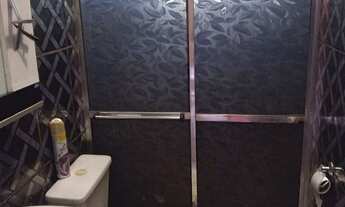 Imagem 4: Casa Em Rua Pública