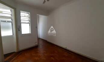 Imagem 2: Sala e Quarto no Flamengo