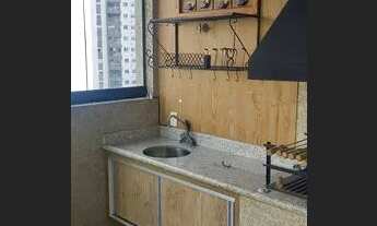 Imagem 4: Apartamento para aluguel possui 238 metros quadrados com 4 quartos