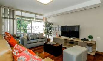 Imagem 3: Apartamento em andar alto com varanda espaçosa