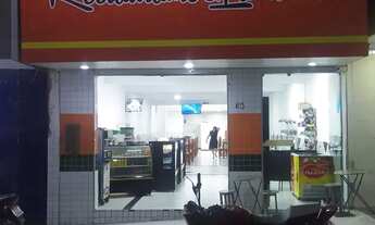 Imagem: Prédio comercial e residencial no centro