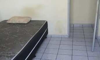 Imagem 2: Quarto em Parque Residencial Laranjeiras