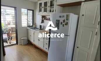 Imagem 4: Excelente Sobrado em São José,com entrada baixinha!!