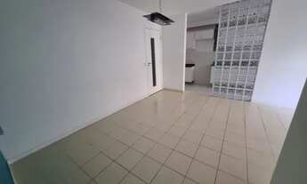 Imagem 2: Belíssimo apartamento com 2 Quartos, varanda, garagem coberta, e lazer completo