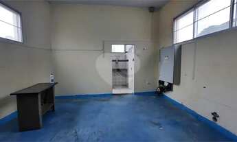 Imagem 7: Excelente barracão à venda no centro da cidade com 968m² de terreno e 638m² de construção