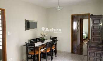 Imagem 2: Casa á venda com 3 quartos 1 suíte. Ótima localização!