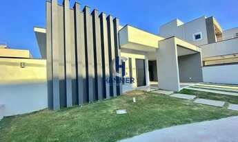 Imagem 2: _"Imóveis de alto padrão: qualidade de vida e conforto para você e sua família"