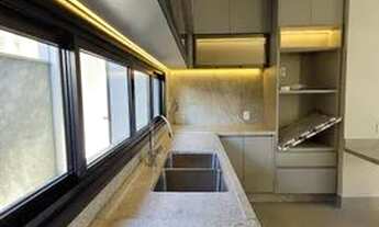 Imagem 4: Casa de condomínio térrea para aluguel possui 233 metros quadrados com 3 quartos