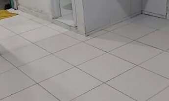 Imagem 4: Quarto com banheiro , kitnet