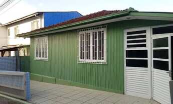 Imagem 1: Casa de 2 quartos para alugar no bairro Agronômica