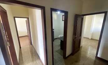 Imagem 6: Casa alto padrão duplex no bairro Ibitiquara