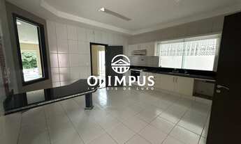 Imagem 7: Belíssima casa de luxo, estilo sobrado, disponível para alugar no condomínio Jardins Barce