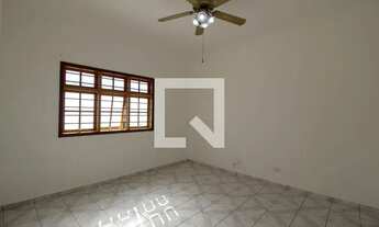 Imagem 2: Casa para Aluguel - Jardim Europa, 3 Quartos, 315 m2