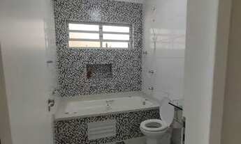 Imagem 2: Sobrado para venda possui 250 metros quadrados com 3 quartos em Vila Santana - Mogi das Cr