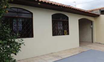 Imagem 3: Residência com 3 quartos para alugar por R$ 1300.00, 140.00 m2 - ALTO BOQUEIRAO - CURITIBA