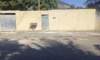 Imagem: Casa de fundos, muito espaçosa