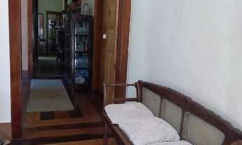 Imagem 2: Casa Centro Oportunidade! Casa linear, 4 quartos, varanda, jardim