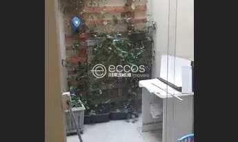 Imagem 2: Casa à venda, 2 quartos, 1 suíte, 2 vagas, Novo Mundo - Uberlândia/MG