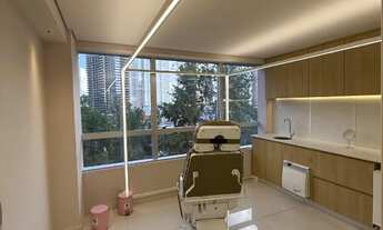 Imagem 3: Consultório de Estética Premium - Pronto para Atender