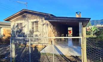 Imagem 4: Terreno com duas casas