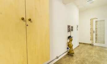 Imagem 5: Apartamento térreo estilo loft, contem cômodos integrados, poucas paredes internas (exceto