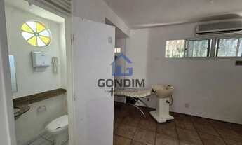 Imagem 4: Casa Ampla e Bem Localizada - Perfeita para sua Clínica!