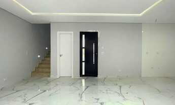 Imagem 2: Sobrado para Venda em São José dos Pinhais, Costeira, 3 dormitórios, 1 suíte, 3 banheiros