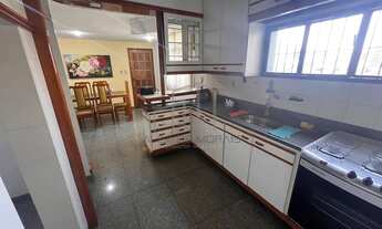 Imagem 2: Maravilhosa casa triplex no bairro De Lurdes, com 4 quartos sendo uma suíte, área de lazer