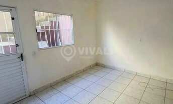 Imagem: Casa de rua - / Residencial / Jardim Santa