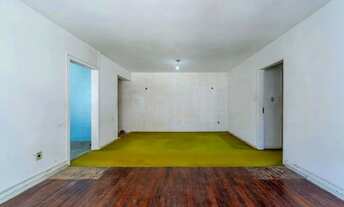 Imagem 6: Apartamento para reformar na Av.Carlos Gomes