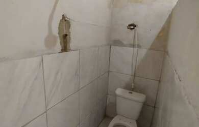 Imagem 4: KITNET 380,00 Casa com 1 dormitório