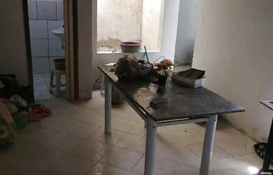 Imagem 4: Vendo uma casa na Barra próximo da praia 2quartos 2 banheiros sala cozinha área e garagem