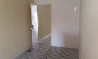 Imagem 2: Kitnet no Alecrim em excelente localização