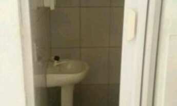 Imagem 3: ALUGA-SE Suíte ( Quarto c/ Banheiro) Quitinete , kitnete