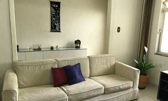 Imagem 2: Casa de 3 Dormitórios na Rua dos Jacintos