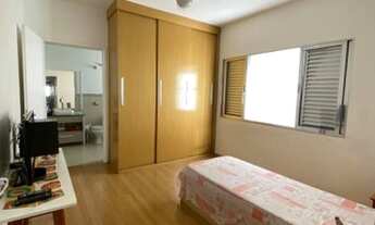 Imagem 4: CASA A VENDA NA LAPA . SÃO 264M² COM 3 DORMIRÓRIOS SENDO UMA SUÍTE, 2 VAGAS E QUINTAL