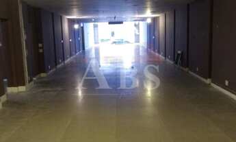 Imagem 6: Lojas com 405 m² interligadas de 2 pavimentos, reformadas em avenida de grande fluxo