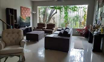 Imagem 4: Casa de 3 Dormitórios na Avenida Ceci