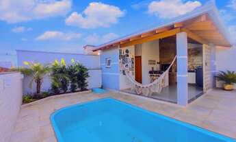 Imagem: Linda casa com 2 dormitórios à venda