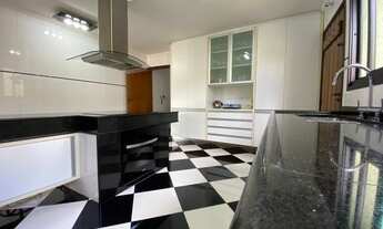 Imagem 6: Casa de 3 Dormitórios na Avenida Moaci