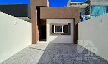 Imagem 3: Casa a venda em Camboriú com suíte e 2 vagas de garagem