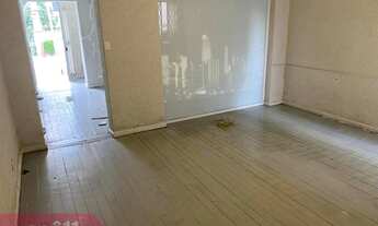 Imagem: Casa de 3 Dormitórios na Avenida Brigadeiro