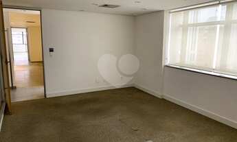 Imagem 5: SALA COMERCIAL COM 4 VAGAS DE GARAGEM NA CHÁCARA SANTO ANTONIO