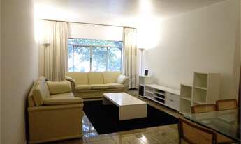 Imagem 2: Amplo e em rua tranquila