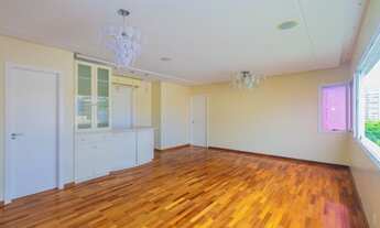 Imagem 3: Apartamento 3 dormitórios e 2 vagas na rua mais Charmosa do Menino Deus