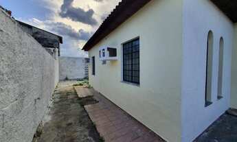 Imagem 7: Casa a venda com 2 quartos, Piscina no Parque das Laranjeiras - ACEITA FINANCIAMENTO