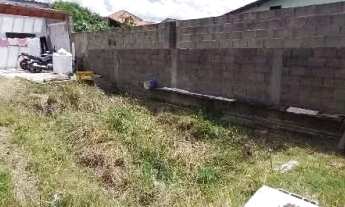 Imagem 2: Casa a venda em Peruíbe, possui 2 dormitórios s/ 01 suíte, churrasqueira