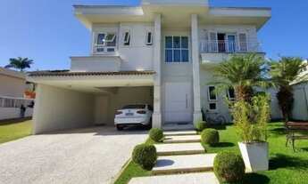 Imagem 7: Casa de condomínio sobrado para aluguel e venda possui 340 metros quadrados com 4 quartos